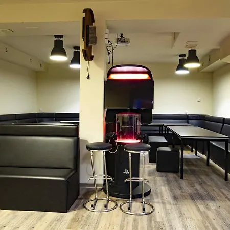 ベッド・アンド・ブレックファスト I Restauracja Laguna 4*