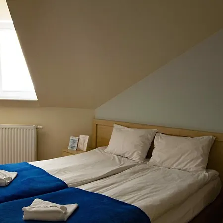 I Restauracja Laguna Alojamento de Acomodação e Pequeno-almoço 4*