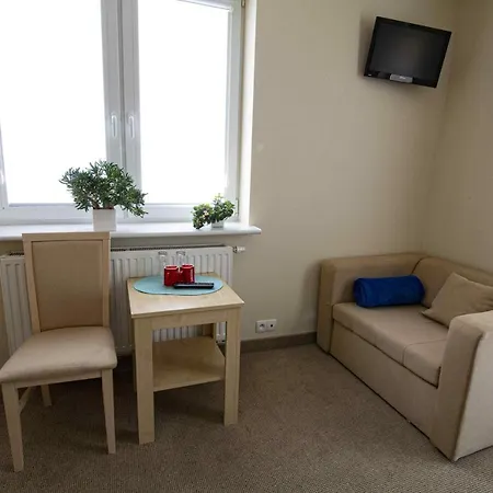 ベッド・アンド・ブレックファスト I Restauracja Laguna