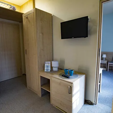 Alojamento de Acomodação e Pequeno-almoço I Restauracja Laguna