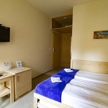 Alojamento de Acomodação e Pequeno-almoço I Restauracja Laguna Pogorzelica (Gmina Rewal)