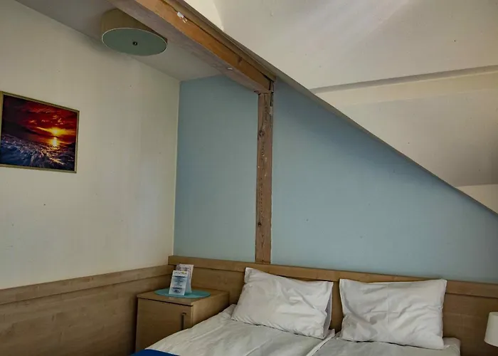 I Restauracja Laguna 4*