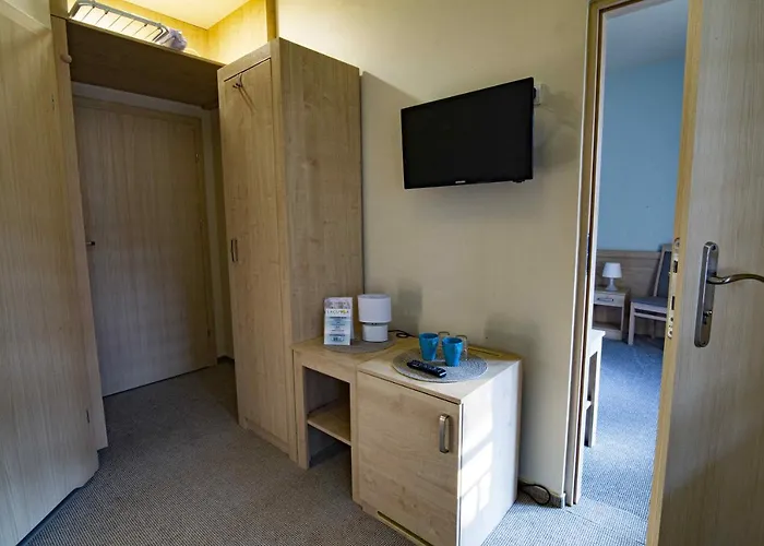 Bed and breakfast I Restauracja Laguna